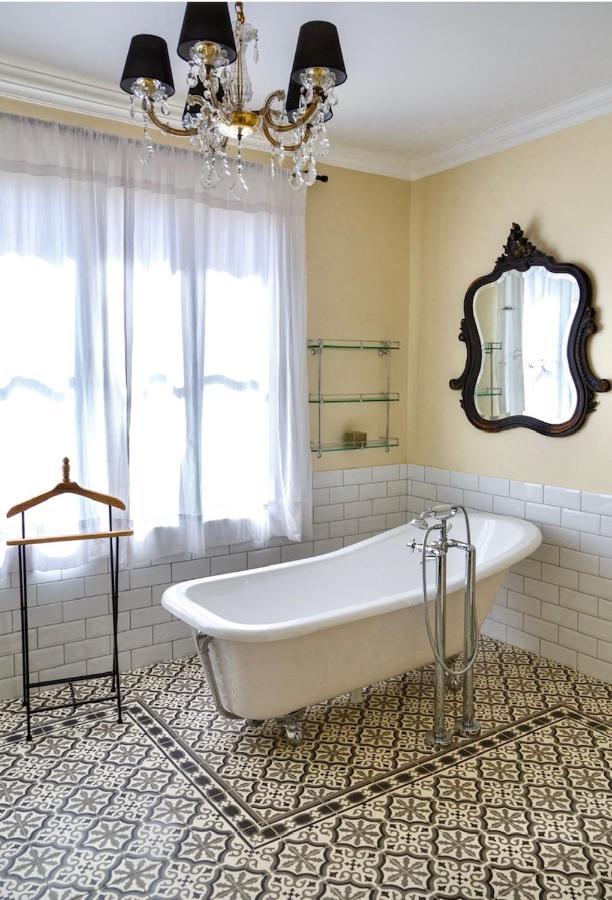 Le 215 Gambetta Boutique Hotel En Provence 卡瓦永 外观 照片