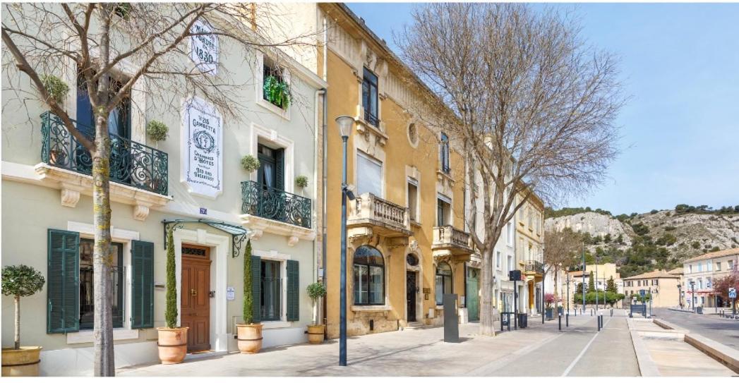 Le 215 Gambetta Boutique Hotel En Provence 卡瓦永 外观 照片